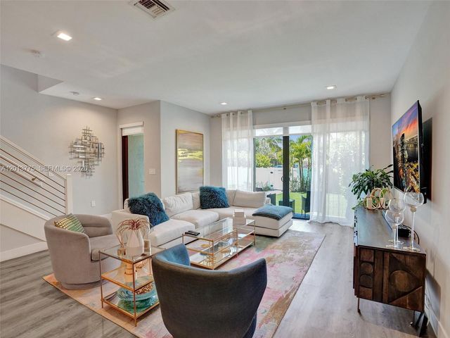 1604 SW 4th Ave, Fort Lauderdale, FL 33315
