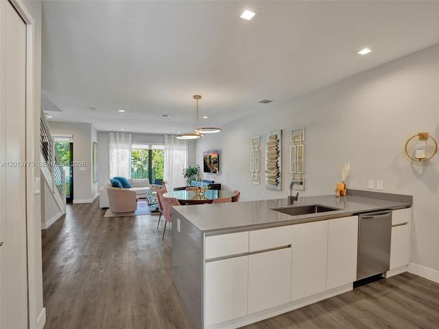 1604 SW 4th Ave, Fort Lauderdale, FL 33315