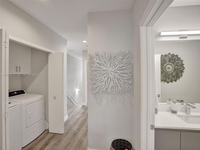 1604 SW 4th Ave, Fort Lauderdale, FL 33315