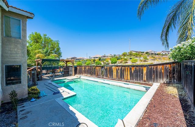 40224 Holden Circle, Temecula, CA 92591