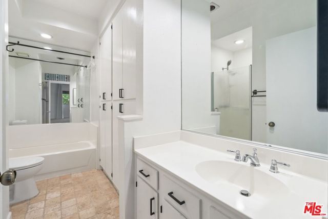 3619 Keystone Avenue 3, Los Angeles, CA 90034