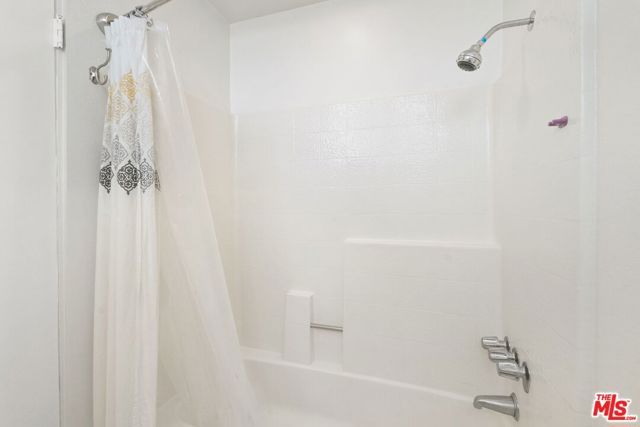 3619 Keystone Avenue 3, Los Angeles, CA 90034
