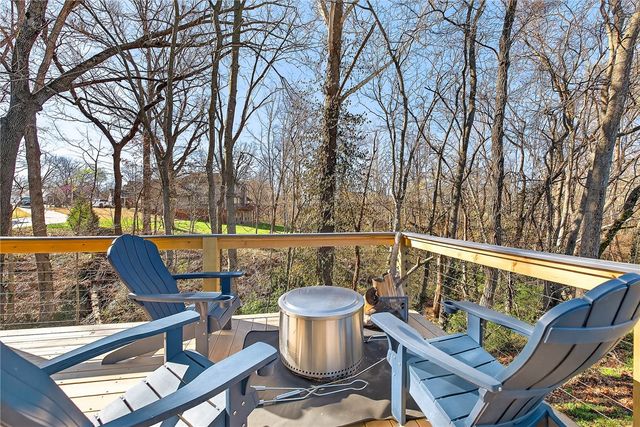 1701 NW 3rd Street, Bentonville, AR 72712