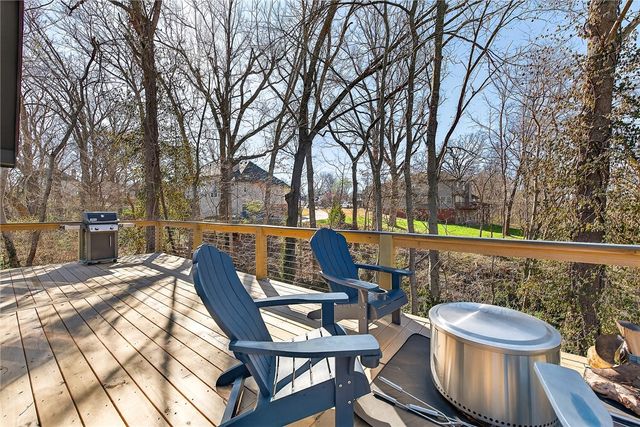 1701 NW 3rd Street, Bentonville, AR 72712