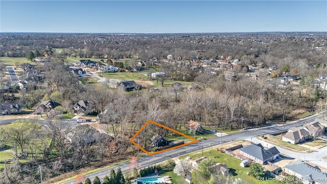 1701 NW 3rd Street, Bentonville, AR 72712