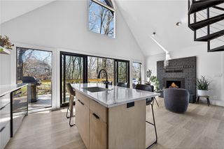 1701 NW 3rd Street, Bentonville, AR 72712