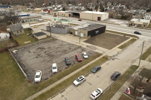 722 Southfield Road, Lincoln Park, MI 48146