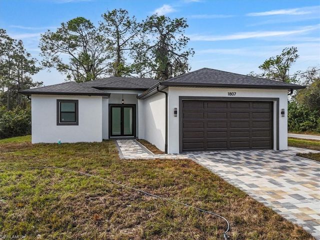 1807 W 17th ST, Lehigh Acres, FL 33972