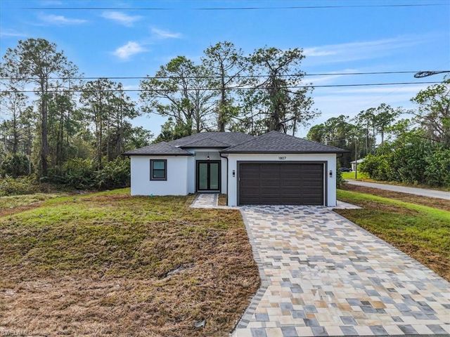 1807 W 17th ST, Lehigh Acres, FL 33972