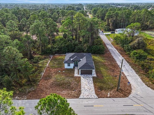 1807 W 17th ST, Lehigh Acres, FL 33972