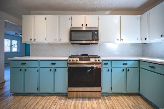 635 S Oak Grove Road, Lonoke, AR 72086