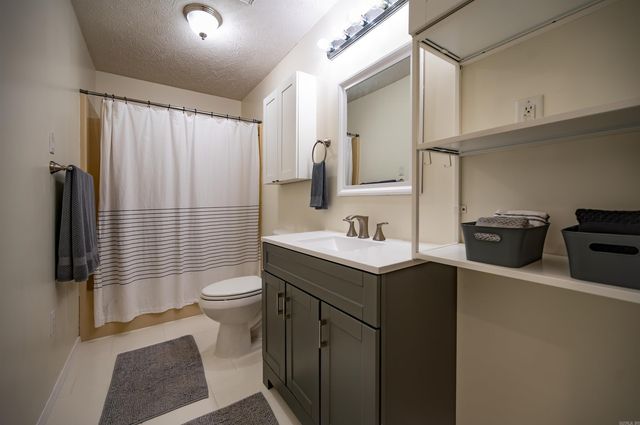 635 S Oak Grove Road, Lonoke, AR 72086