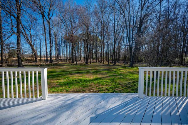 635 S Oak Grove Road, Lonoke, AR 72086