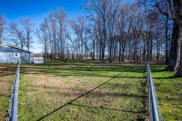 635 S Oak Grove Road, Lonoke, AR 72086
