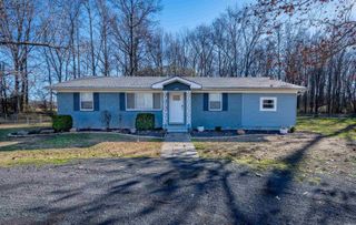 635 S Oak Grove Road, Lonoke, AR 72086