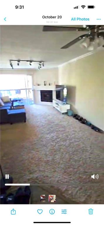 21550 Burbank, Woodland Hills, CA 91367