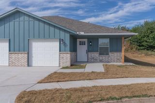 533 Parkhill Circle, Newcastle, OK 73065