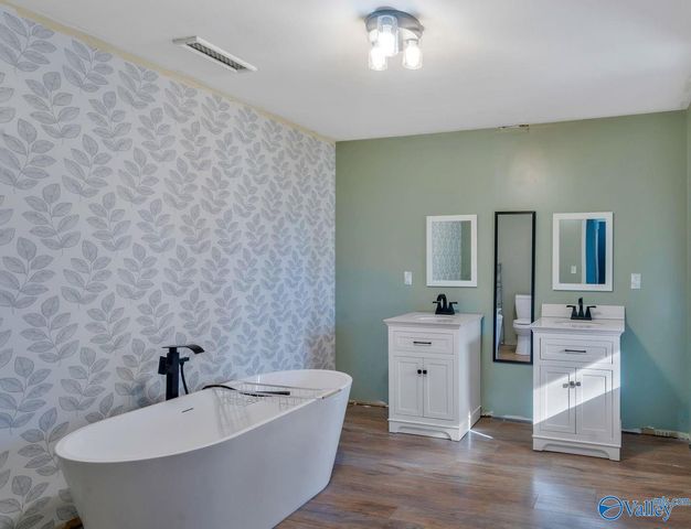 5009 Rickwood Court NW, Huntsville, AL 35810