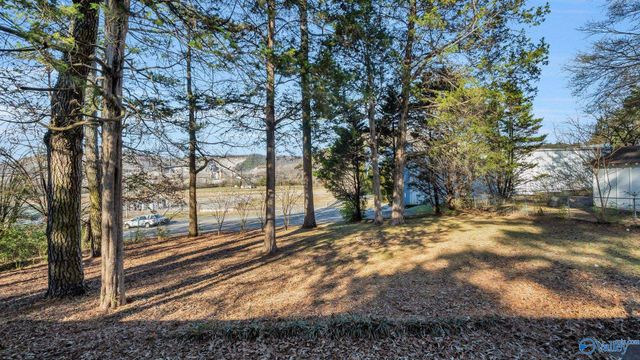 5009 Rickwood Court NW, Huntsville, AL 35810