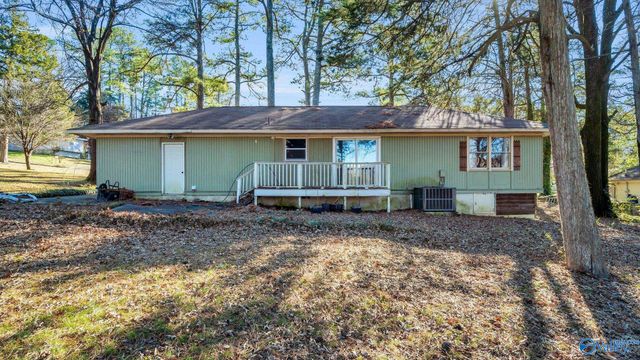 5009 Rickwood Court NW, Huntsville, AL 35810