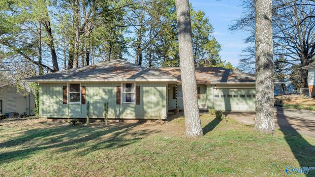 5009 Rickwood Court NW, Huntsville, AL 35810