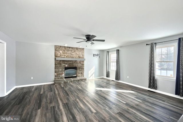 1770 HERMAN DR, York, PA 17408