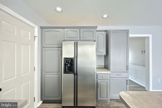 1770 HERMAN DR, York, PA 17408