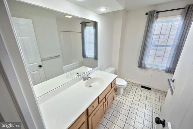 1770 HERMAN DR, York, PA 17408