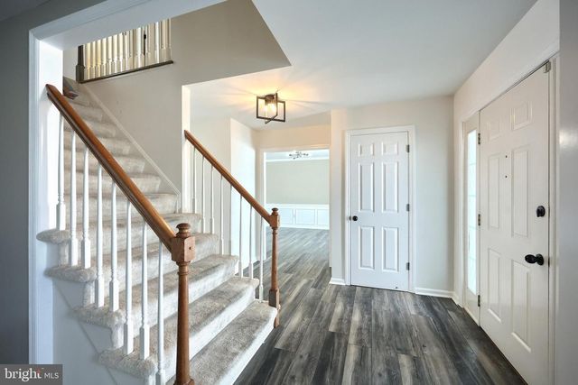 1770 HERMAN DR, York, PA 17408