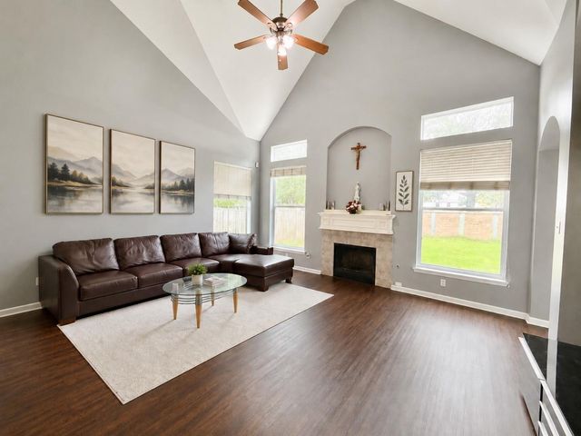 8418 Manassas Lane, Houston, TX 77083