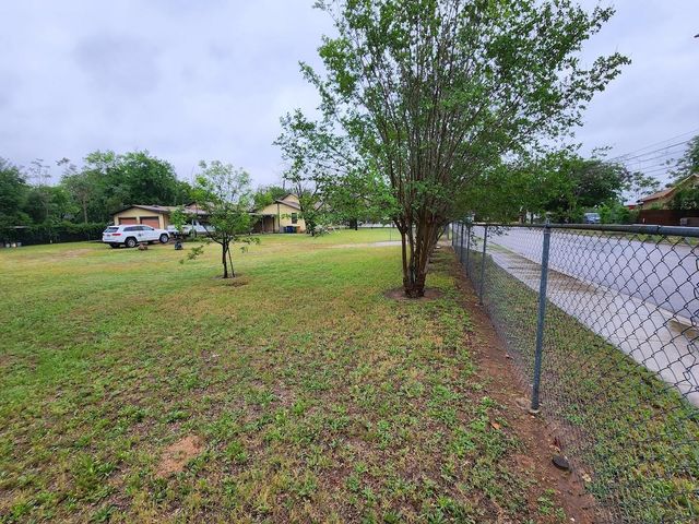 808 Montopolis DR, Austin, TX 78741
