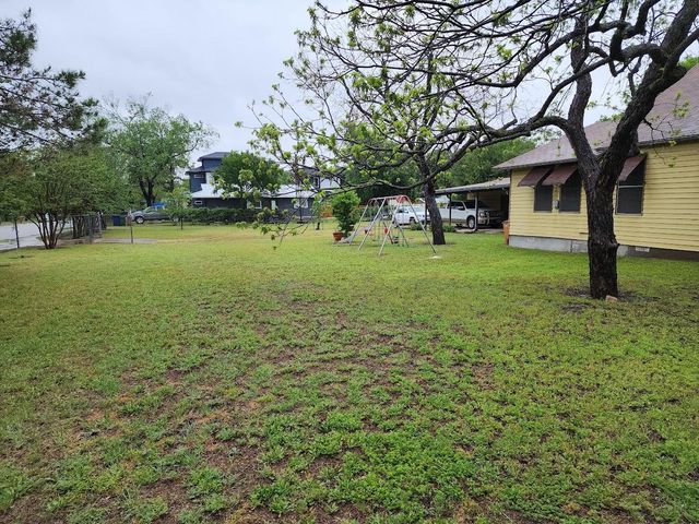 808 Montopolis DR, Austin, TX 78741