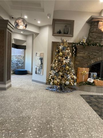 122 Broken Putter Way, Las Vegas, NV 89148