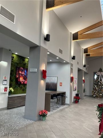 122 Broken Putter Way, Las Vegas, NV 89148