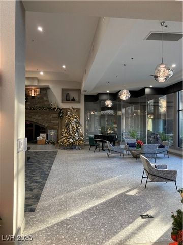 122 Broken Putter Way, Las Vegas, NV 89148