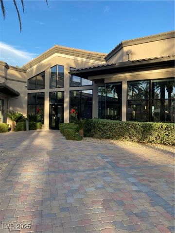 122 Broken Putter Way, Las Vegas, NV 89148