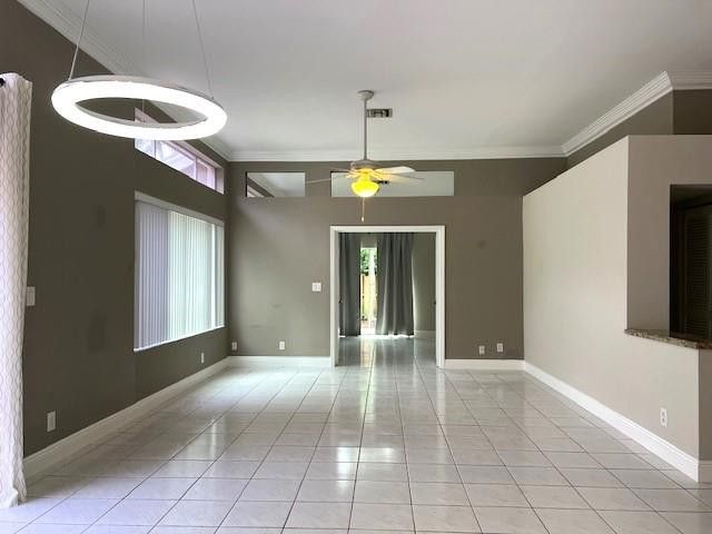 10110 NW 5th Street, Plantation, FL 33324