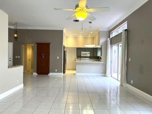 10110 NW 5th Street, Plantation, FL 33324