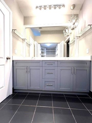 10110 NW 5th Street, Plantation, FL 33324