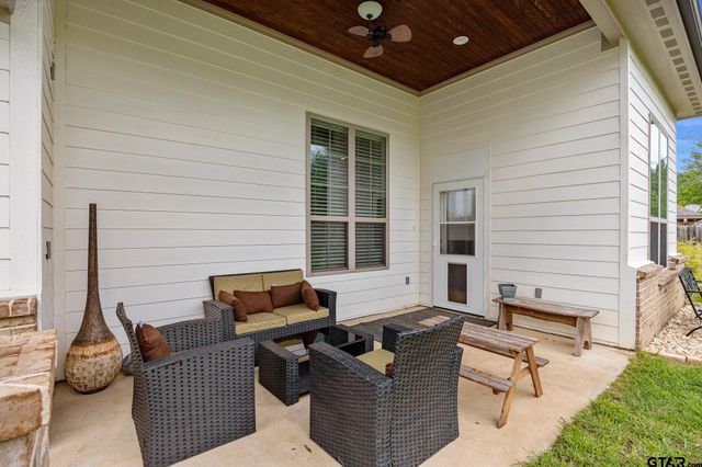 21235 Dogwood Dr, Flint, TX 75762