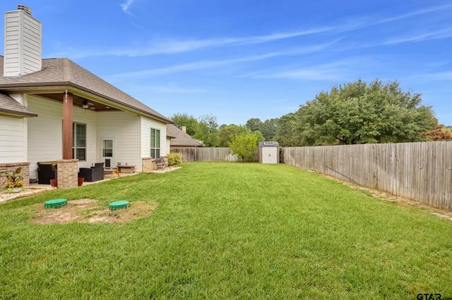 21235 Dogwood Dr, Flint, TX 75762