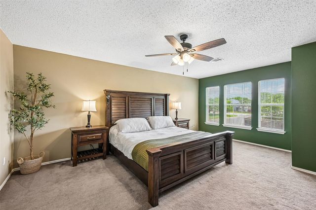 401 Emerald Fields LN, Kyle, TX 78640