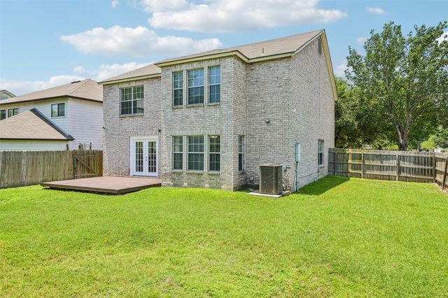 401 Emerald Fields LN, Kyle, TX 78640
