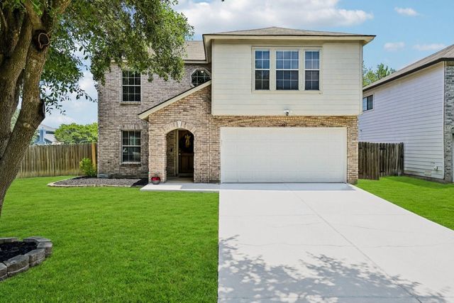 401 Emerald Fields LN, Kyle, TX 78640