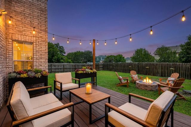 401 Emerald Fields LN, Kyle, TX 78640