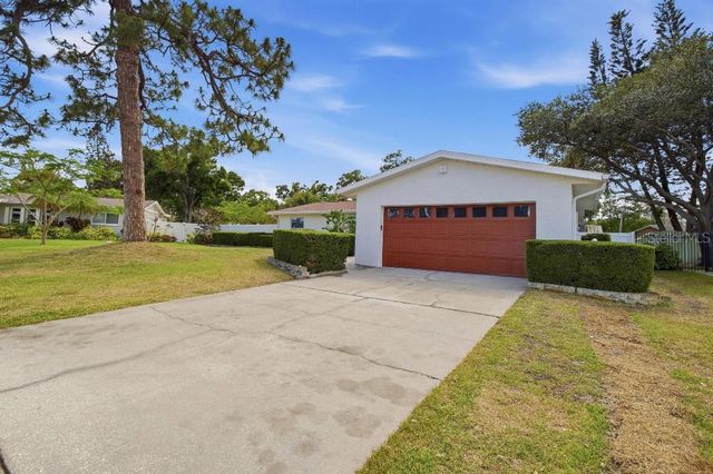 7520 20TH STREET N, St Petersburg, FL 33702