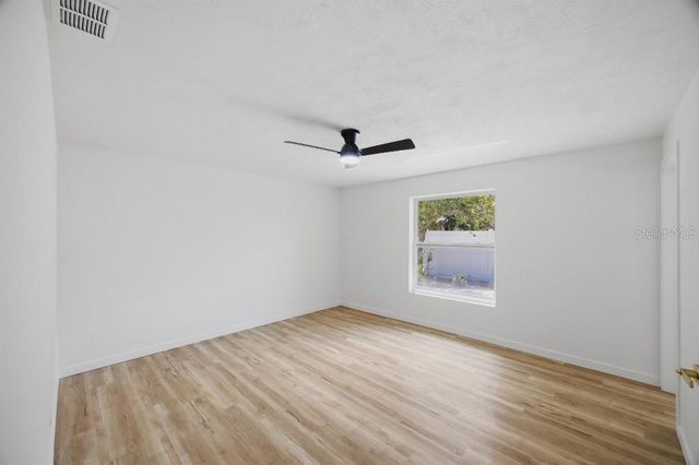 7520 20TH STREET N, St Petersburg, FL 33702