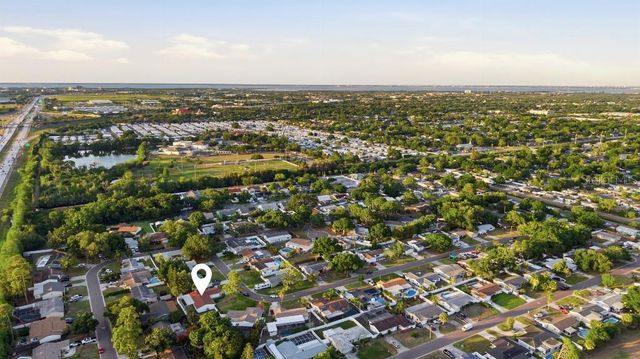 7520 20TH STREET N, St Petersburg, FL 33702