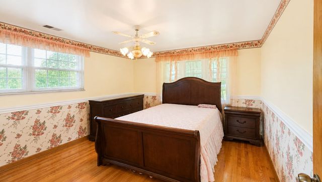 2843 Leechburg ROAD, Lower Burrell, PA 15068