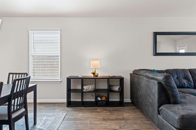 132 Dunlin LN, Leander, TX 78641